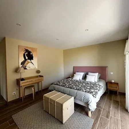 Chapelle Blom بيت للعطل *