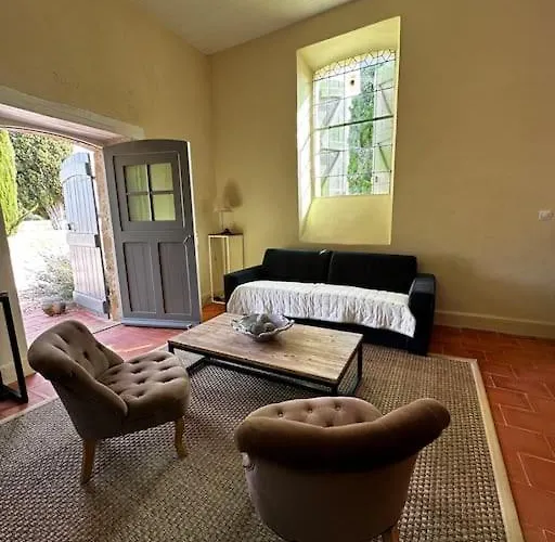 Chapelle Blom Feriehus *