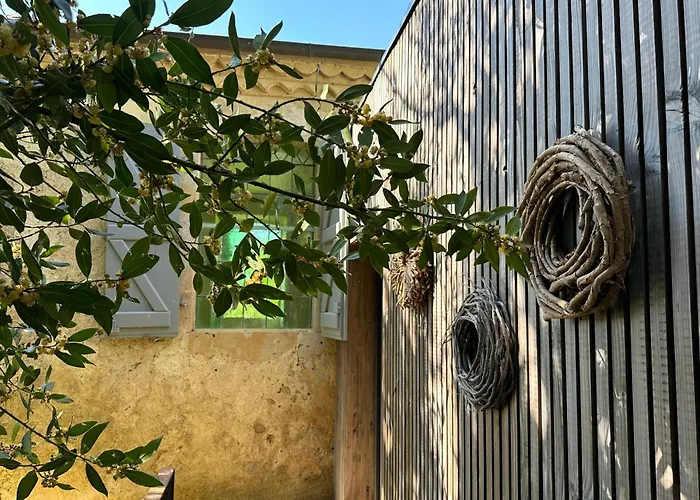 Chapelle Blom Feriehus *